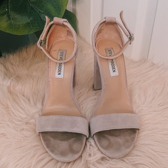 Steve Madden Shoes - Carrson heels!